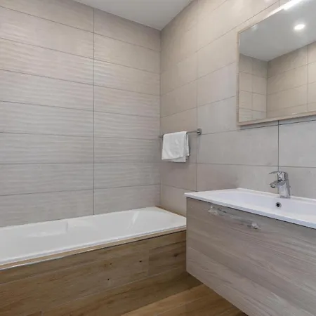 Apartamento Luxury Penthouse In Swieqi With Heated Jacuzzi By Sf Homes