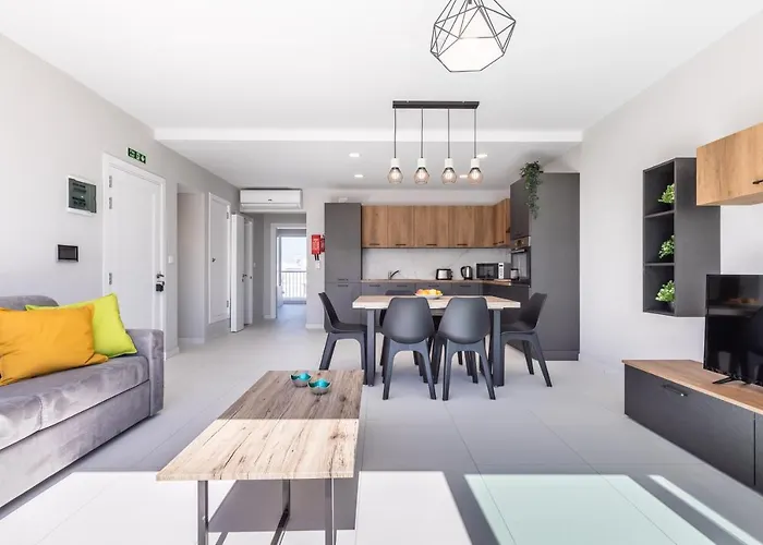 Apartament Luxury Penthouse In Swieqi With Heated Jacuzzi By Sf Homes